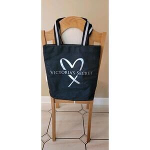 NWOT Victoria's Secret 2017 Official Fashion Show Glamour Glitter Tote - Black